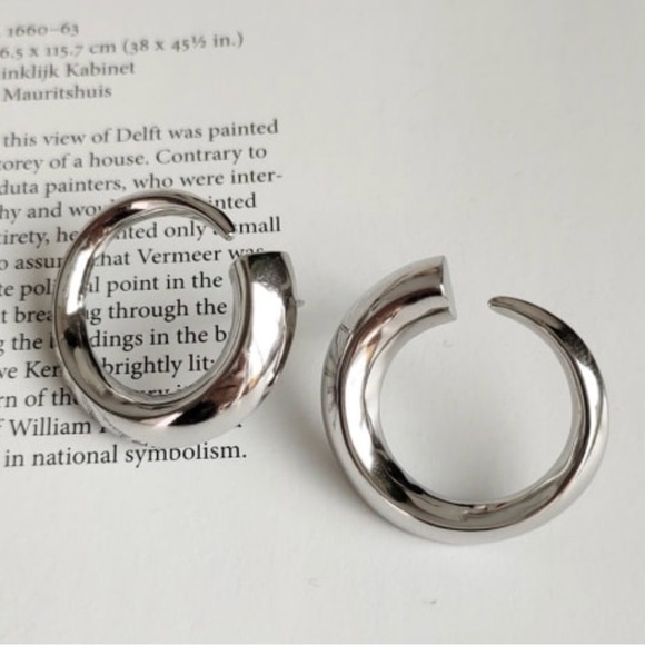 925 Sterling Silver Hoop Earrings #E23